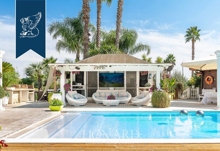 Image No.14-10 Bed Villa for sale