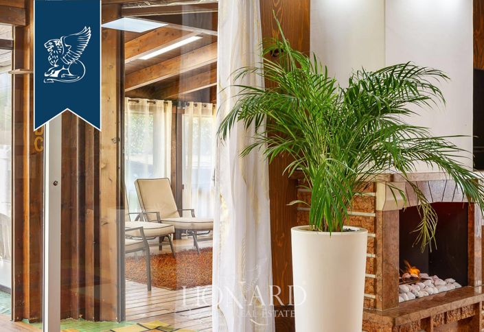 Image No.42-10 Bed Villa for sale