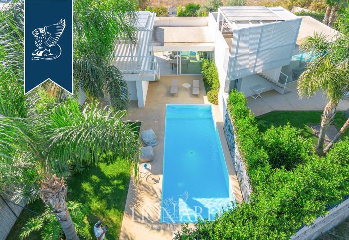 Image No.3-10 Bed Villa for sale