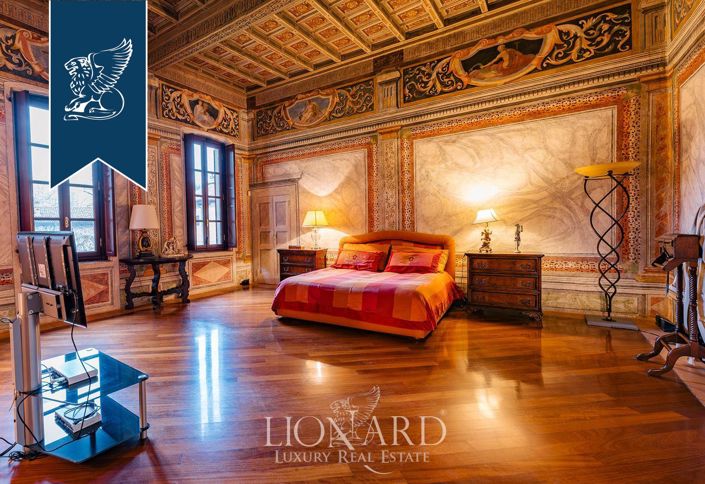 Image No.21-8 Bed Villa for sale