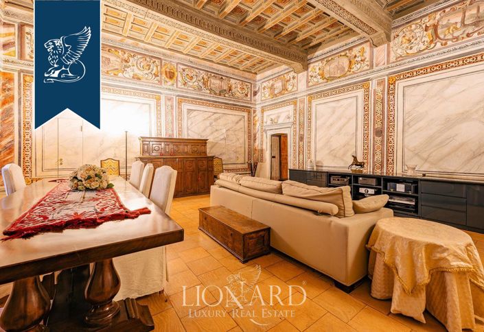 Image No.8-8 Bed Villa for sale