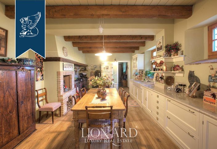 Image No.27-10 Bed Villa for sale