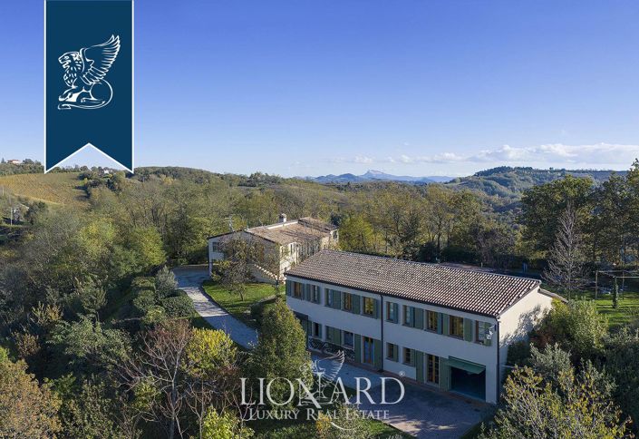 Image No.3-10 Bed Villa for sale