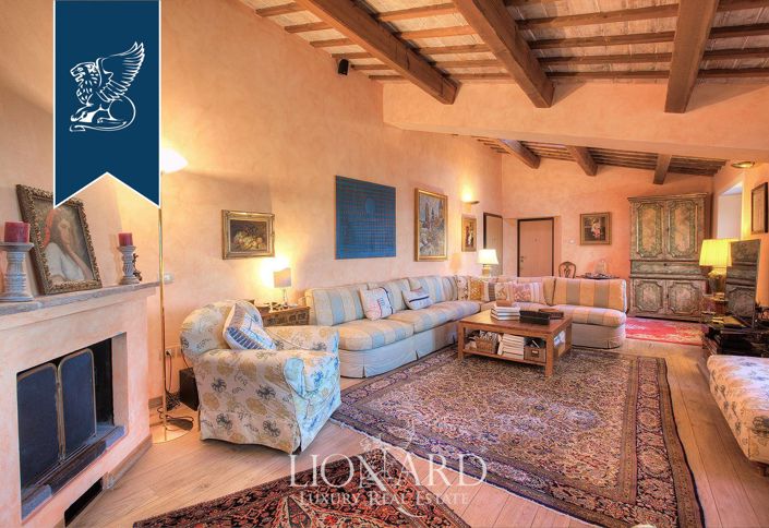 Image No.31-10 Bed Villa for sale