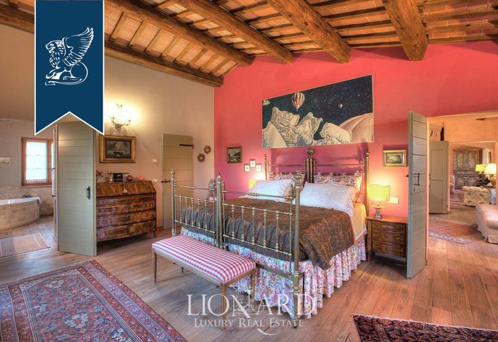 Image No.38-10 Bed Villa for sale