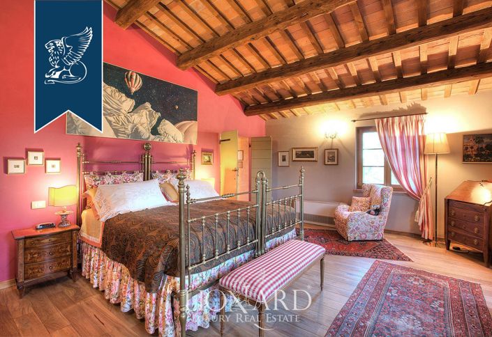 Image No.39-10 Bed Villa for sale