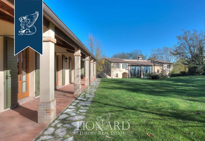 Image No.9-10 Bed Villa for sale