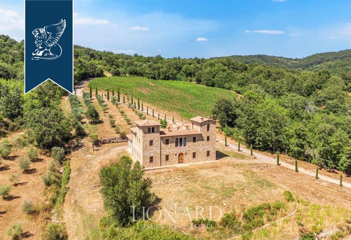 Image No.1-6 Bed Farmhouse for sale