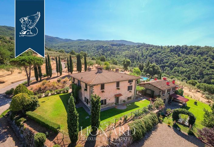 Image No.3-8 Bed Farmhouse for sale