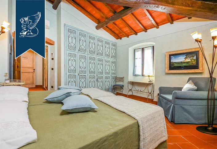 Image No.42-8 Bed Farmhouse for sale