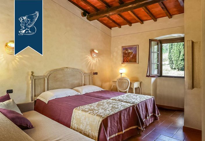 Image No.43-8 Bed Farmhouse for sale