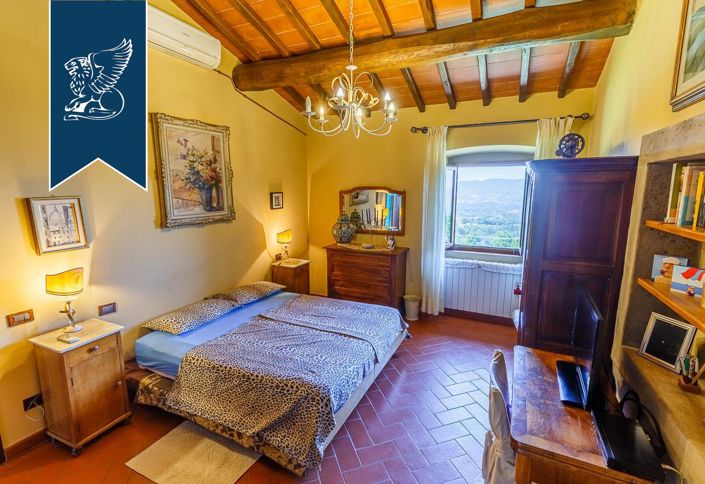 Image No.45-8 Bed Farmhouse for sale