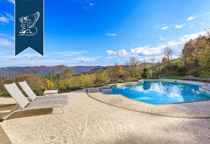 Image No.12-10 Bed Villa for sale