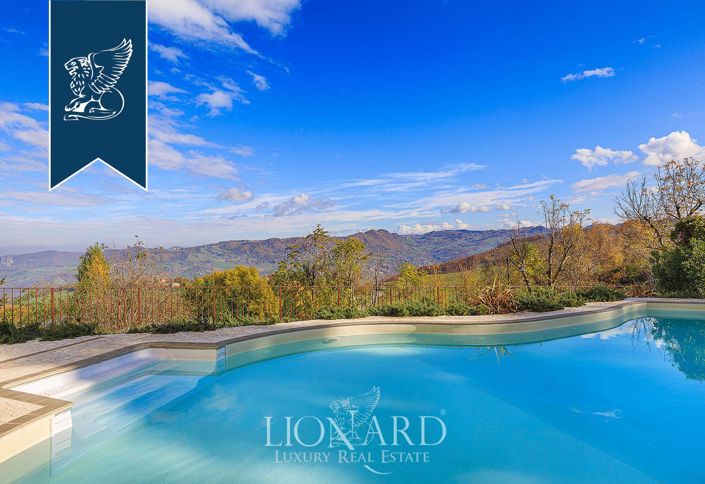 Image No.13-10 Bed Villa for sale