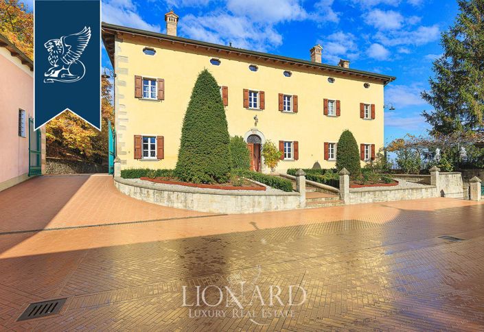 Image No.16-10 Bed Villa for sale