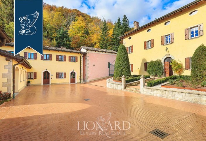 Image No.19-10 Bed Villa for sale