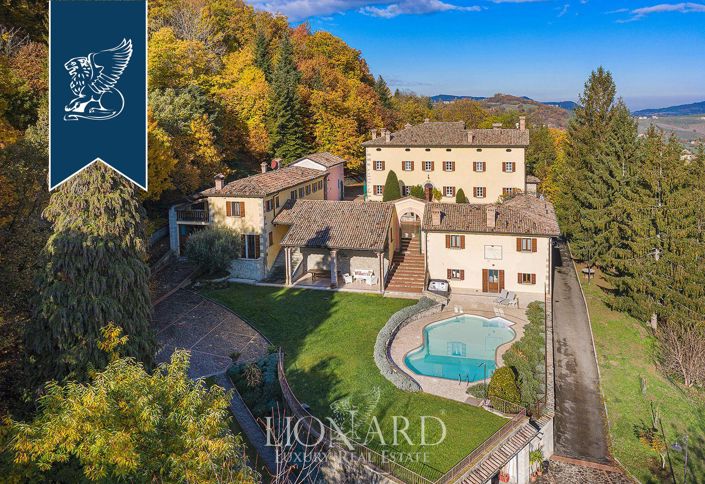 Image No.2-10 Bed Villa for sale