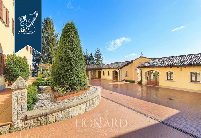 Image No.22-10 Bed Villa for sale