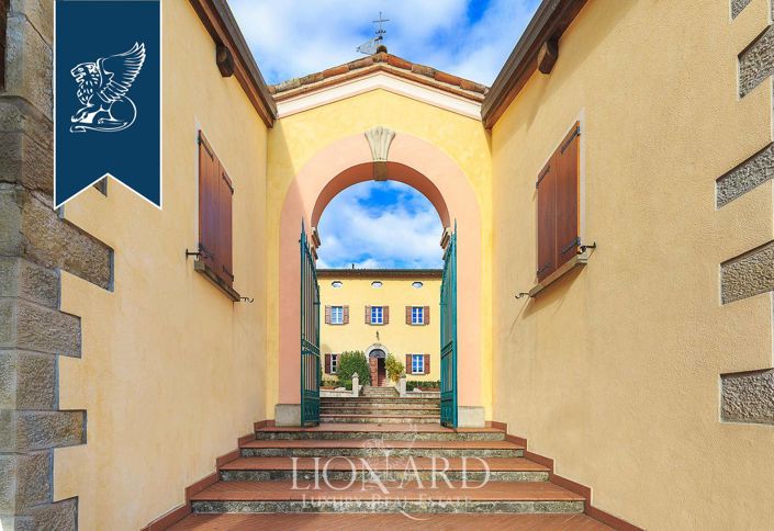 Image No.25-10 Bed Villa for sale