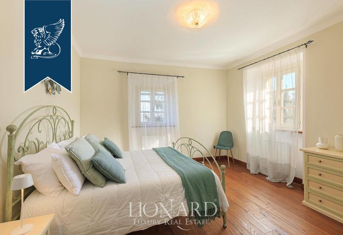 Image No.33-10 Bed Villa for sale