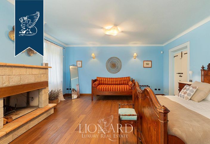 Image No.43-10 Bed Villa for sale