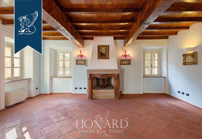 Image No.57-10 Bed Villa for sale