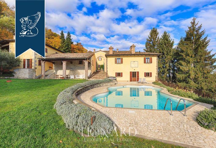 Image No.7-10 Bed Villa for sale