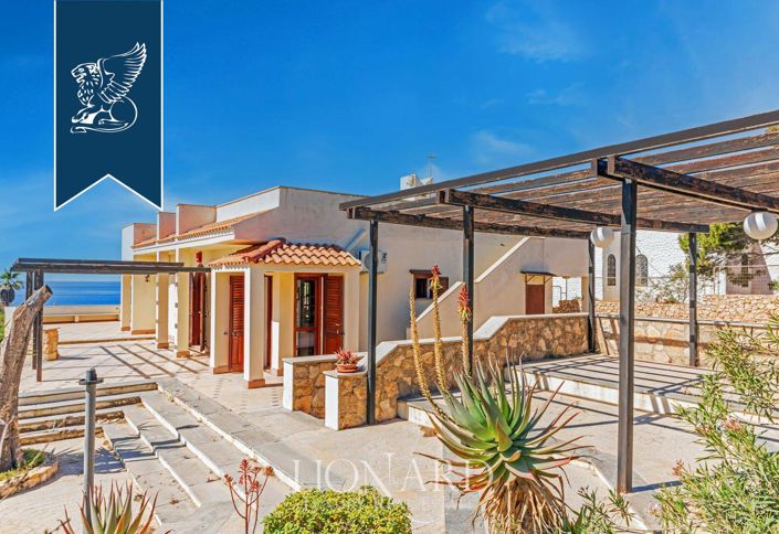 Image No.10-6 Bed Villa for sale