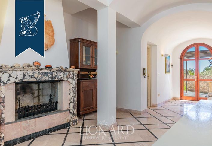 Image No.20-6 Bed Villa for sale