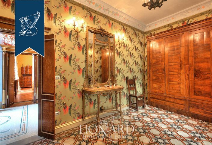 Image No.30-5 Bed Villa for sale