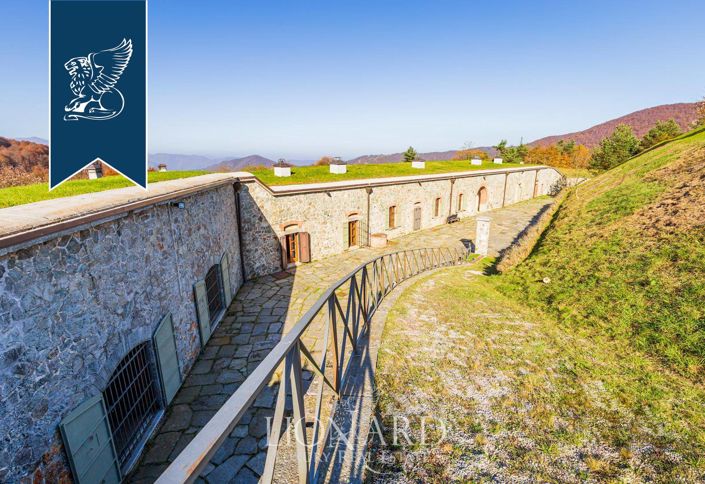 Image No.6-5 Bed Property for sale