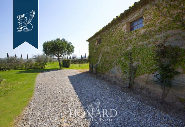 Image No.16-10 Bed Country House for sale