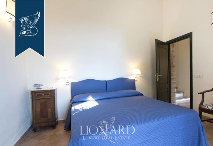 Image No.40-10 Bed Country House for sale