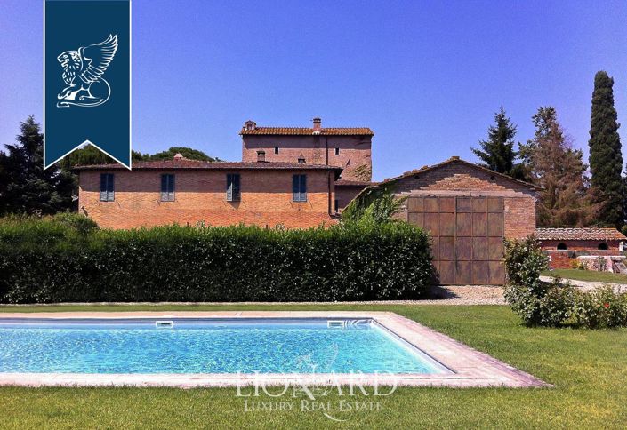 Image No.8-10 Bed Country House for sale