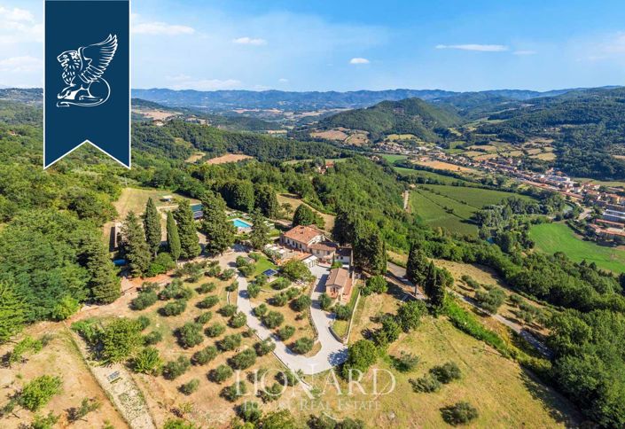 Image No.1-12 Bed Farmhouse for sale