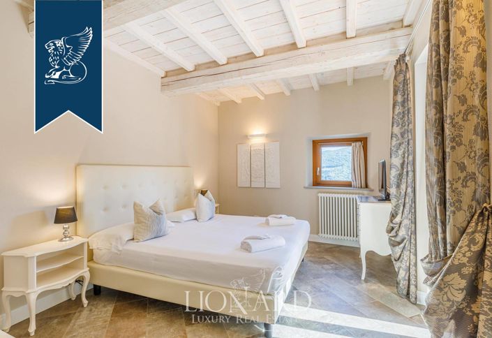 Image No.14-12 Bed Farmhouse for sale