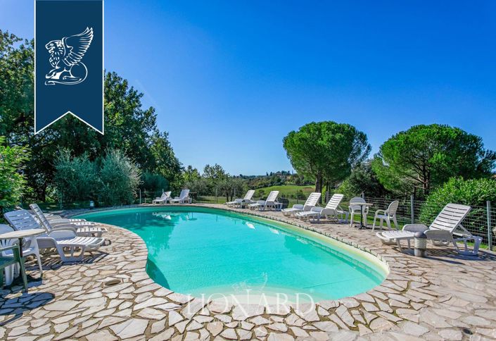 Image No.22-7 Bed Farmhouse for sale