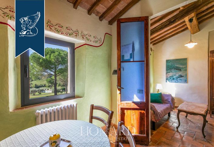 Image No.27-7 Bed Farmhouse for sale