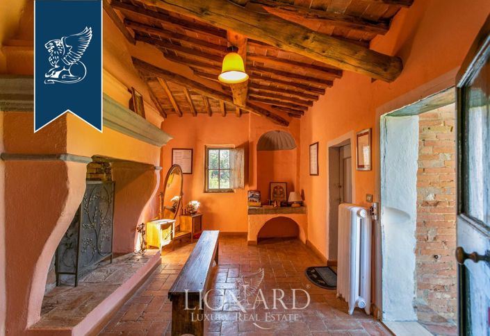 Image No.34-7 Bed Farmhouse for sale