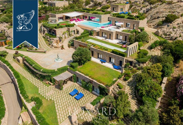 Image No.3-14 Bed Villa for sale