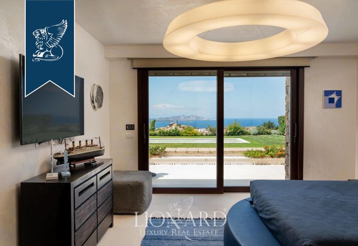 Image No.44-14 Bed Villa for sale