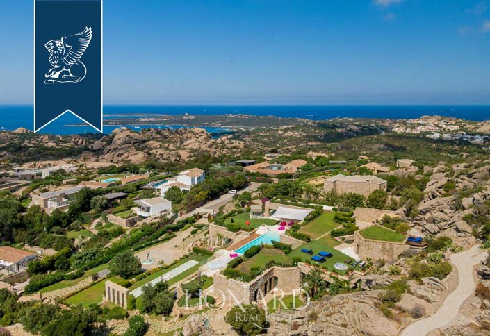 Image No.5-14 Bed Villa for sale