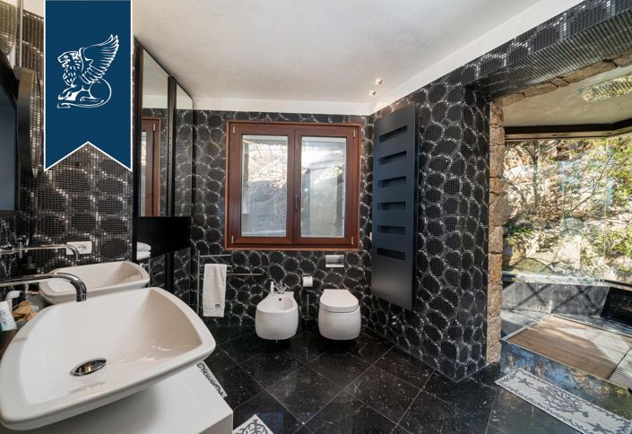 Image No.56-14 Bed Villa for sale