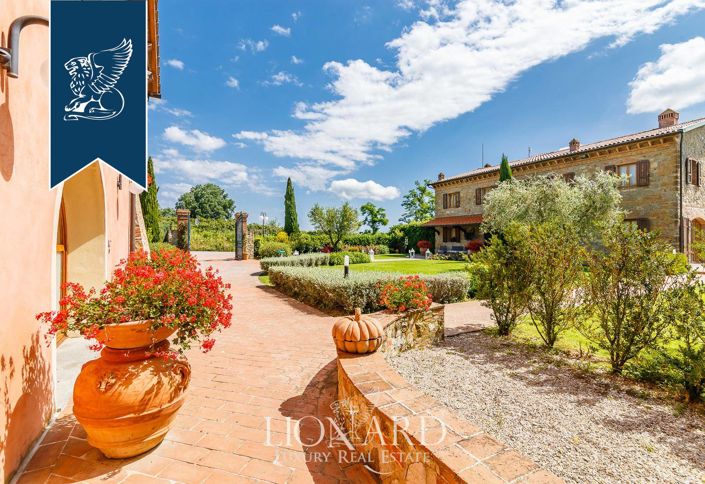 Image No.30-33 Bed Farmhouse for sale