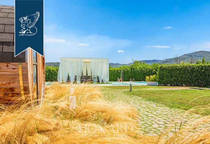 Image No.12-10 Bed Hotel for sale