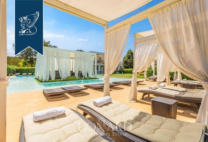 Image No.17-10 Bed Hotel for sale