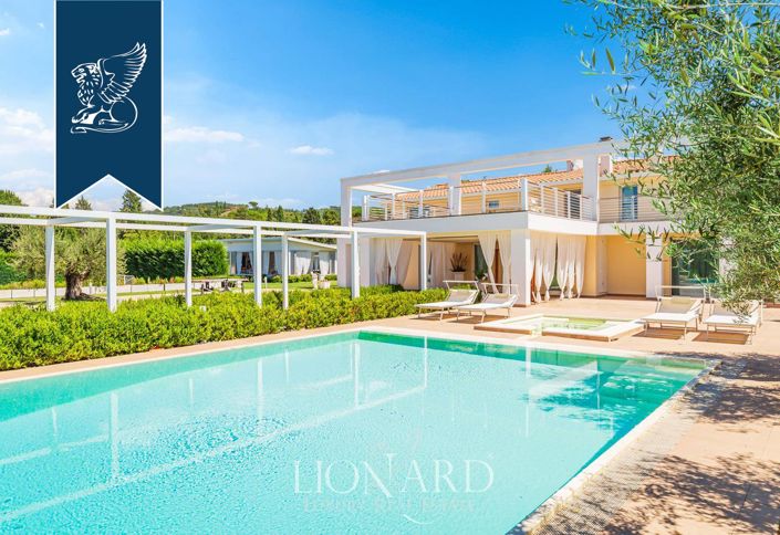 Image No.3-10 Bed Hotel for sale