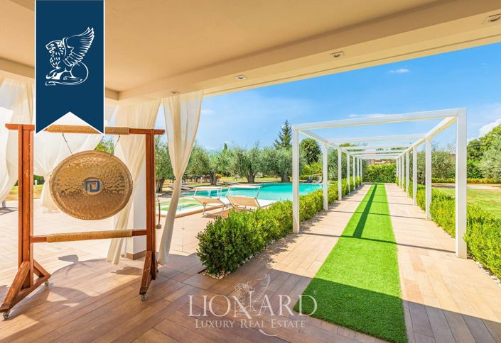 Image No.9-10 Bed Hotel for sale