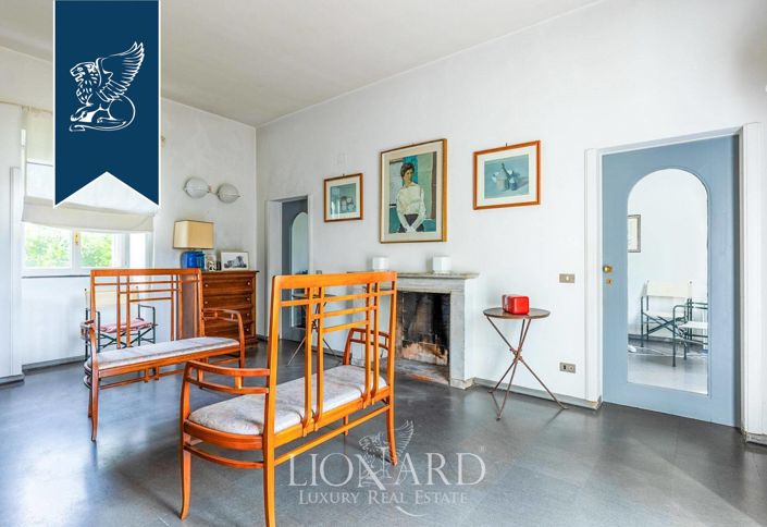 Image No.15-8 Bed Villa for sale