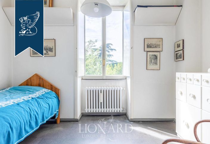 Image No.18-8 Bed Villa for sale